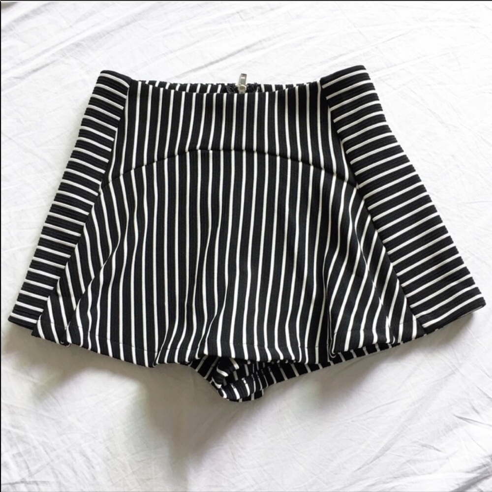 Black and white striped skort